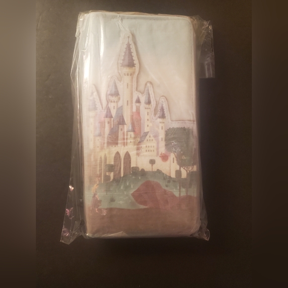 Loungefly Sleeping Beauty wallet NWT - Picture 5 of 6